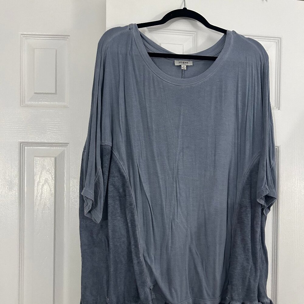 Blue Top - Picture 2 of 5